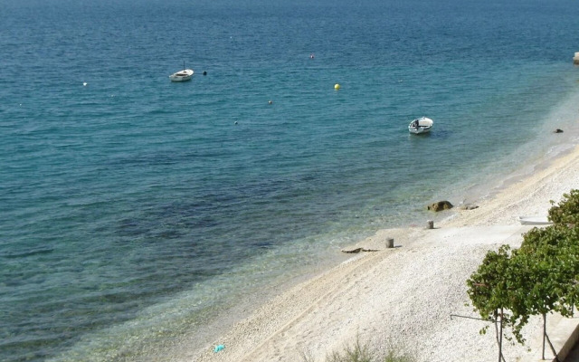 Danka - Affordable and at the Beach - SA1