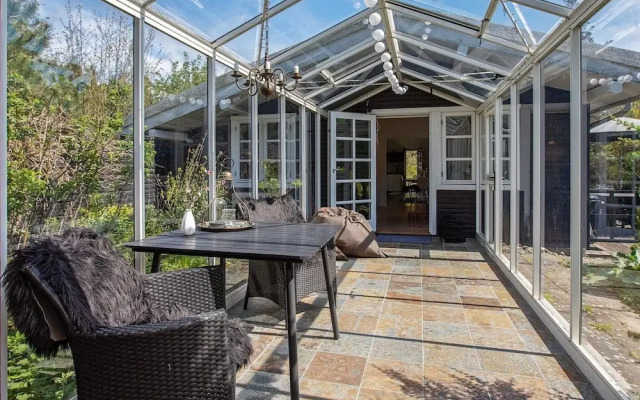 8 Person Holiday Home in Vaeggerlose