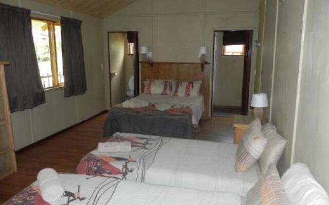 Hippo Water Front Lodge