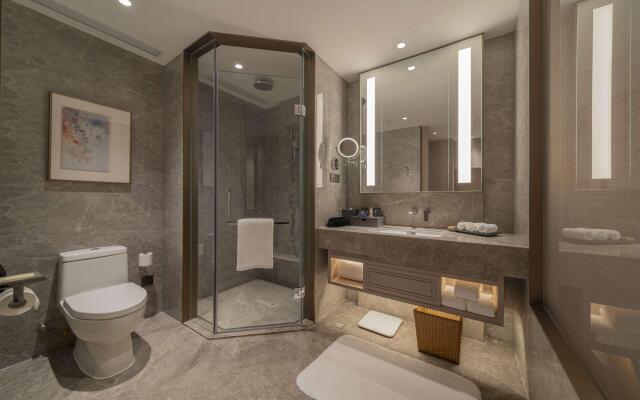 DoubleTree by Hilton Shenzhen Nanshan Hotel & Residences