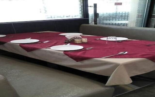 Room Maangta 108 - Thane West