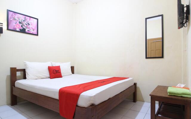 RedDoorz @ Jalan Parangtritis