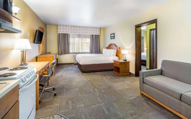 Clarion Hotel & Suites Fairbanks near Ft. Wainwright