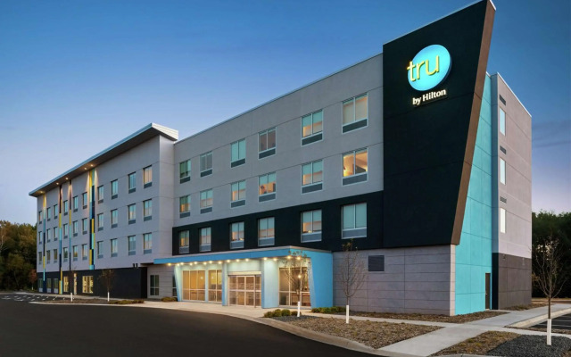 Tru by Hilton Duluth Mall Area