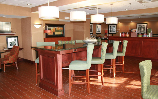Hampton Inn Hays-North of I-70
