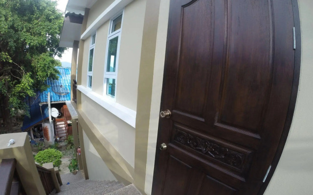 Moon Beach Resort