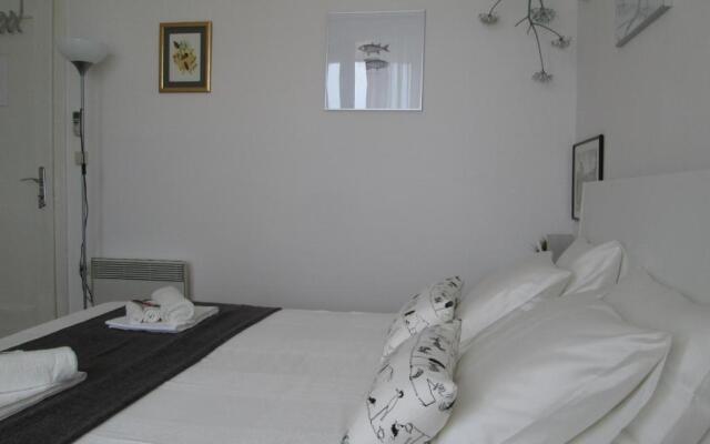 St. Lazarus Room