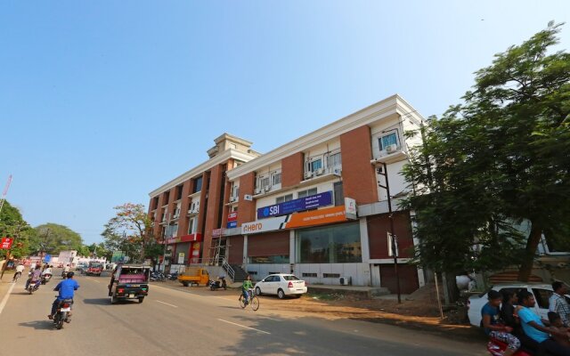 OYO 9048 Hotel Lucifer