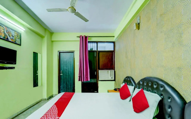 OYO 9061 Savera Retreat