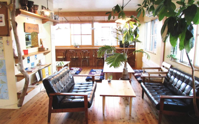 Okinawa Sora House - Hostel