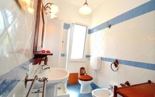 Sc025 Villa Calamazzo 5 Posti a Pochi Metri dal m