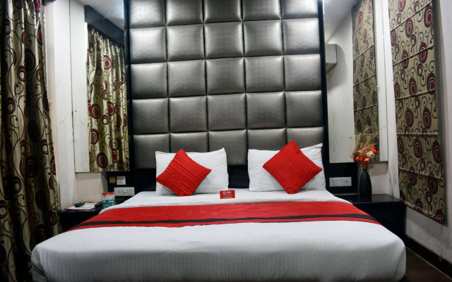 Hotel Lotus Palace