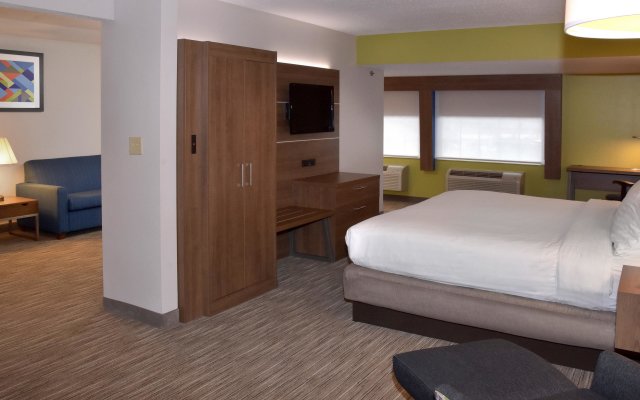 Holiday Inn Express Mount Pleasant-Scottdale, an IHG Hotel