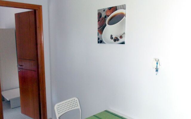 Nikos Apartments