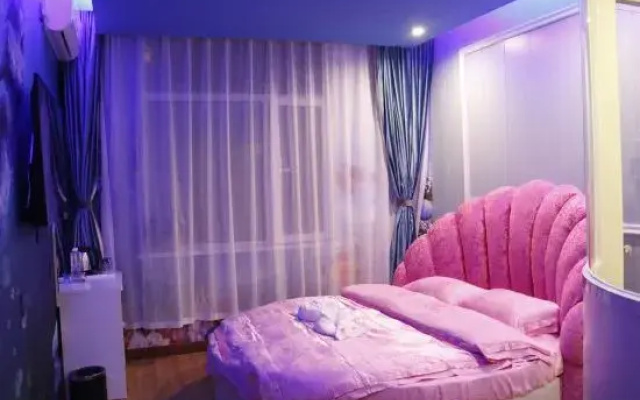 Xinjinjiang Boutique Hotel