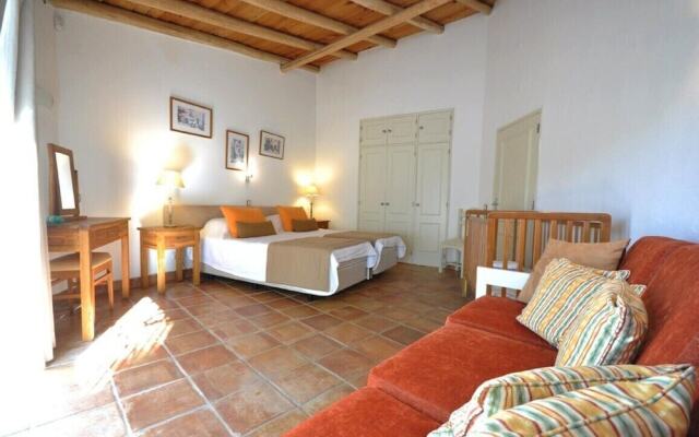 Fantastic Outdoor Area, Private Pool, Tennis Court & Golf Practice Facility