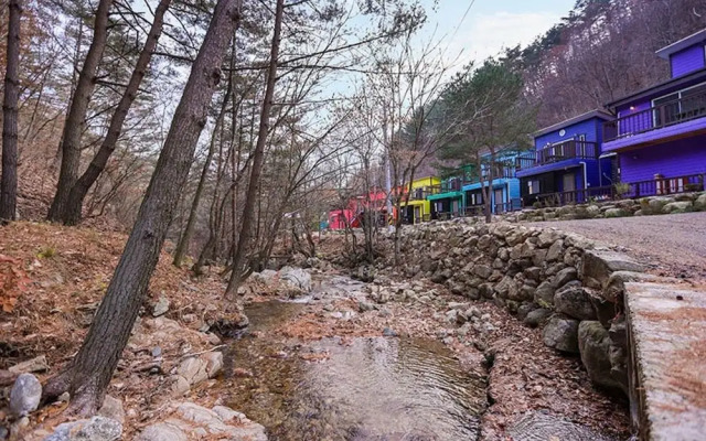 Inje Baekdam Rainbow Pension