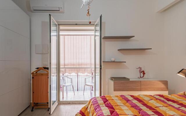 Naxos Bay Flat with Terrace 50 meters from the Sea