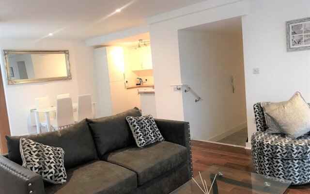 Ice House Apartments