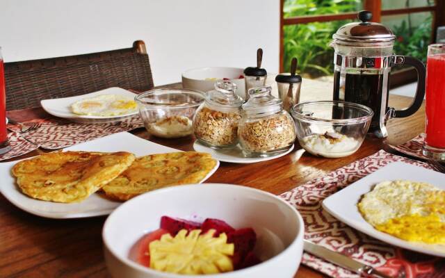 Echo Beach Villa & Apartment