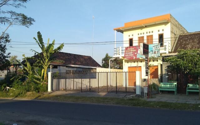 Rumah Singgah Peziarah Ganjuran