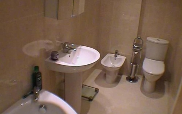 Earle House Serviced Apartments
