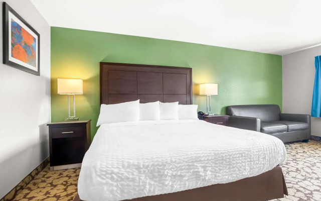 SureStay Plus Hotel by Best Western Bettendorf