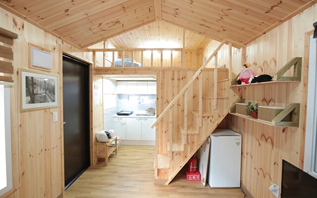 Jecheon Skylight Pension