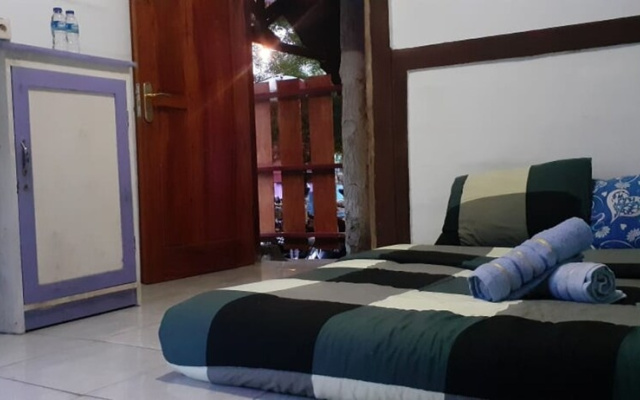 Pantai Suwuk River View Bungalow