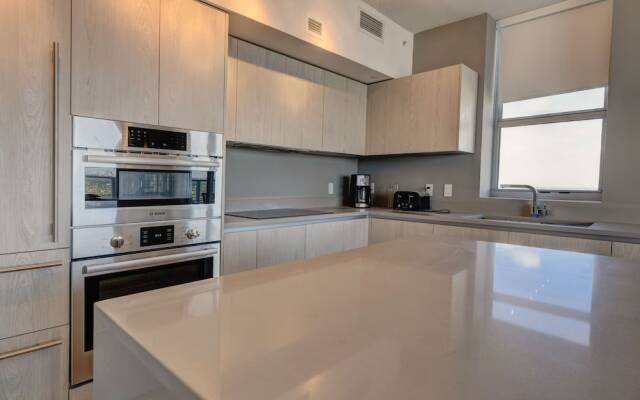 Hyde Beach House Private Suites