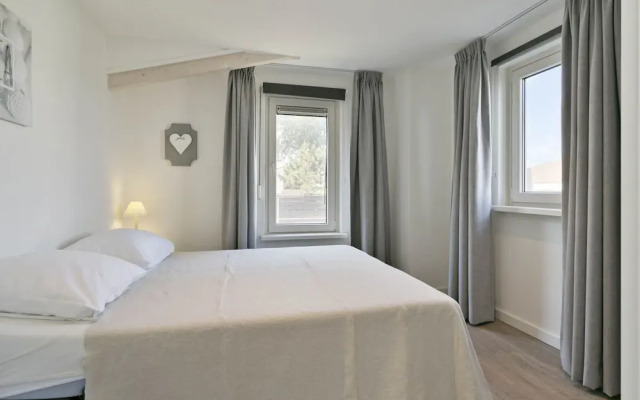 Lovely Holiday Home in Kamperland With Garden