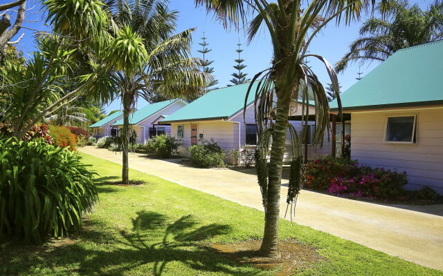 Poinciana Cottages