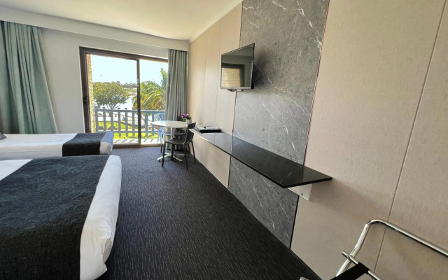 Mariners on the Waterfront