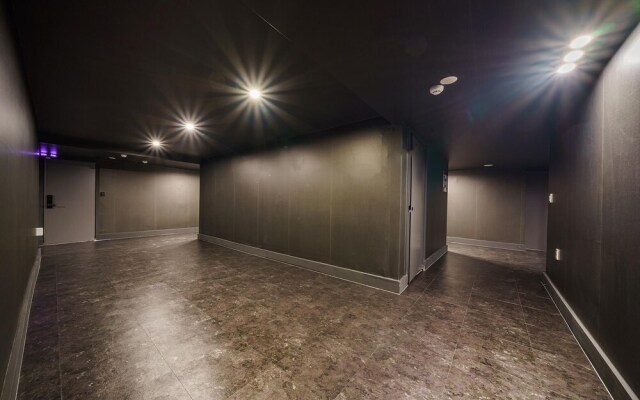 Suwon Movie Motel