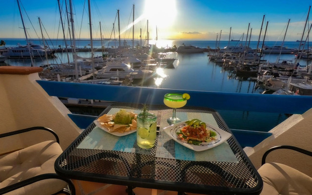 The Westmarine Waterfront Hotel