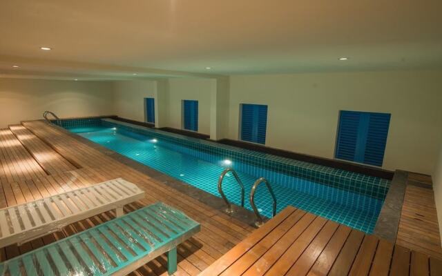 The Platinum Hotel & Suites