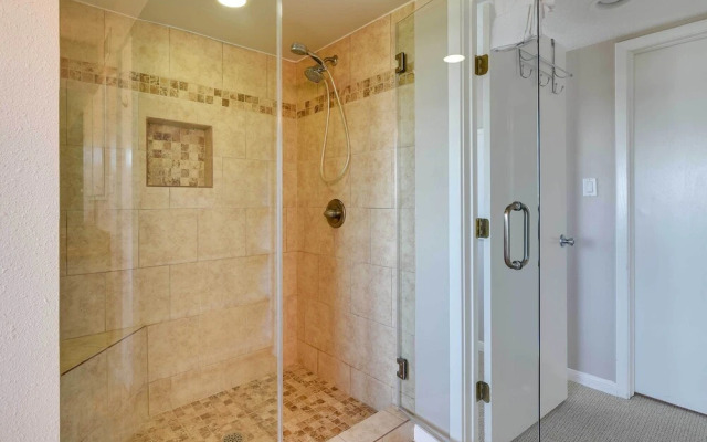 Pet-friendly Galveston Home w/ Wraparound Deck