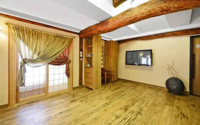 Gyeongju Hanokstay Hangbokhanzip
