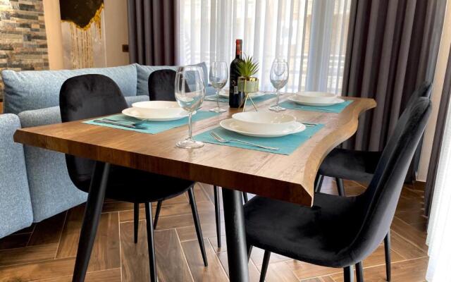Eka Luxury Apartment