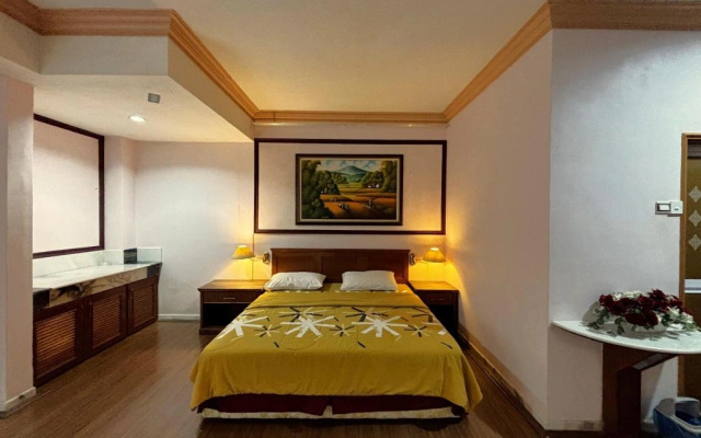 The Cool Point Hotel