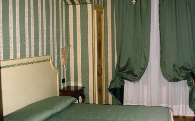 Hotel Belle Epoque
