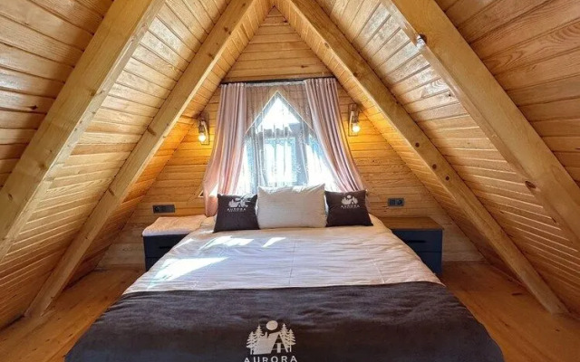 Aurora Suit Bungalov