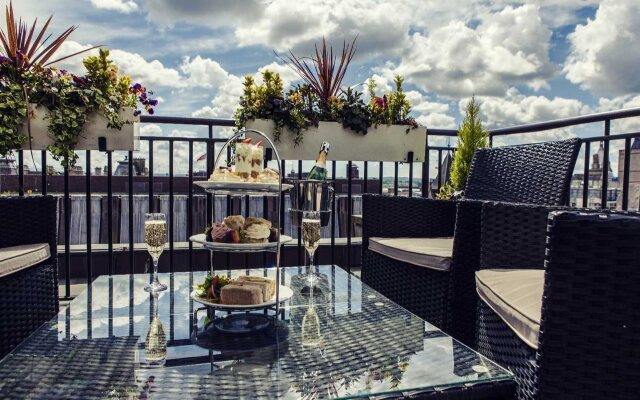 Carlton George Hotel