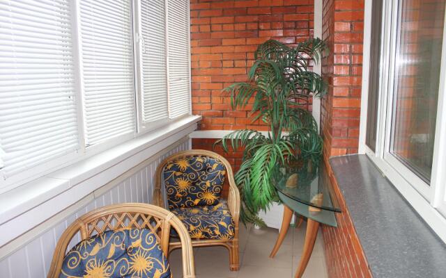 Lesi Ukrainki 5/18 Apartment