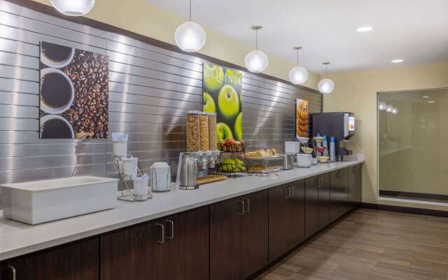 La Quinta Inn & Suites by Wyndham Artesia