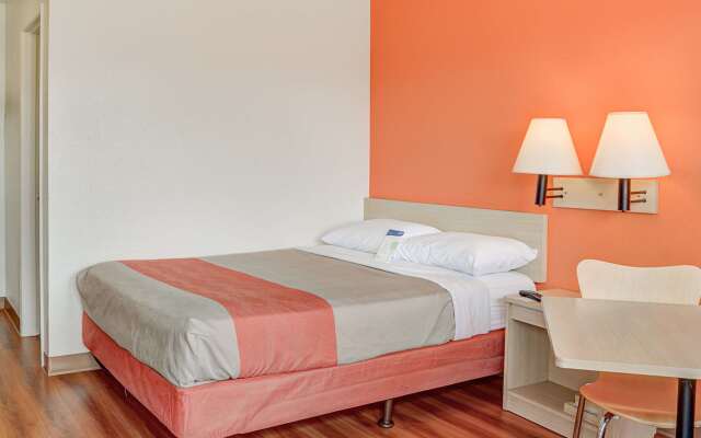 Motel 6 Portland, OR - Central