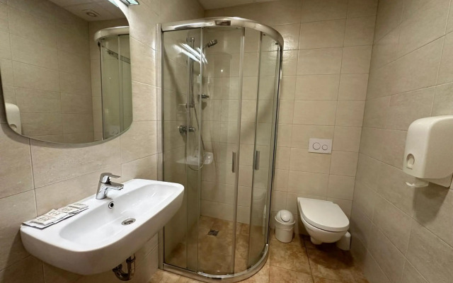 City Gate Hotel