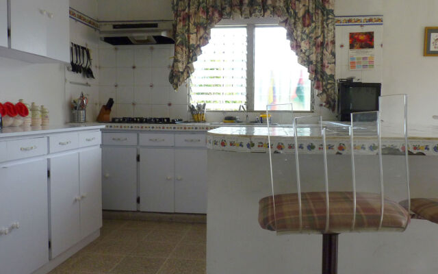 Autana Bed and Breakfast - Hostel