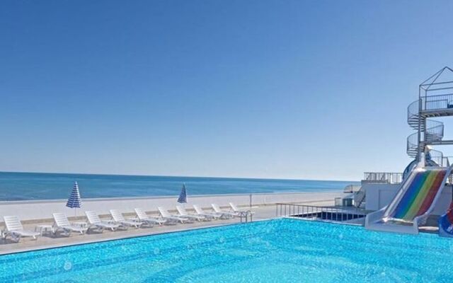 Simurg Halal Luxury Hotel