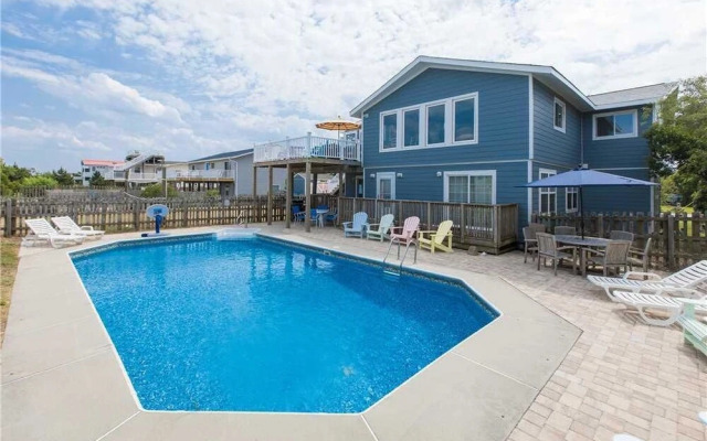 Blue Moon - 7 Br Home